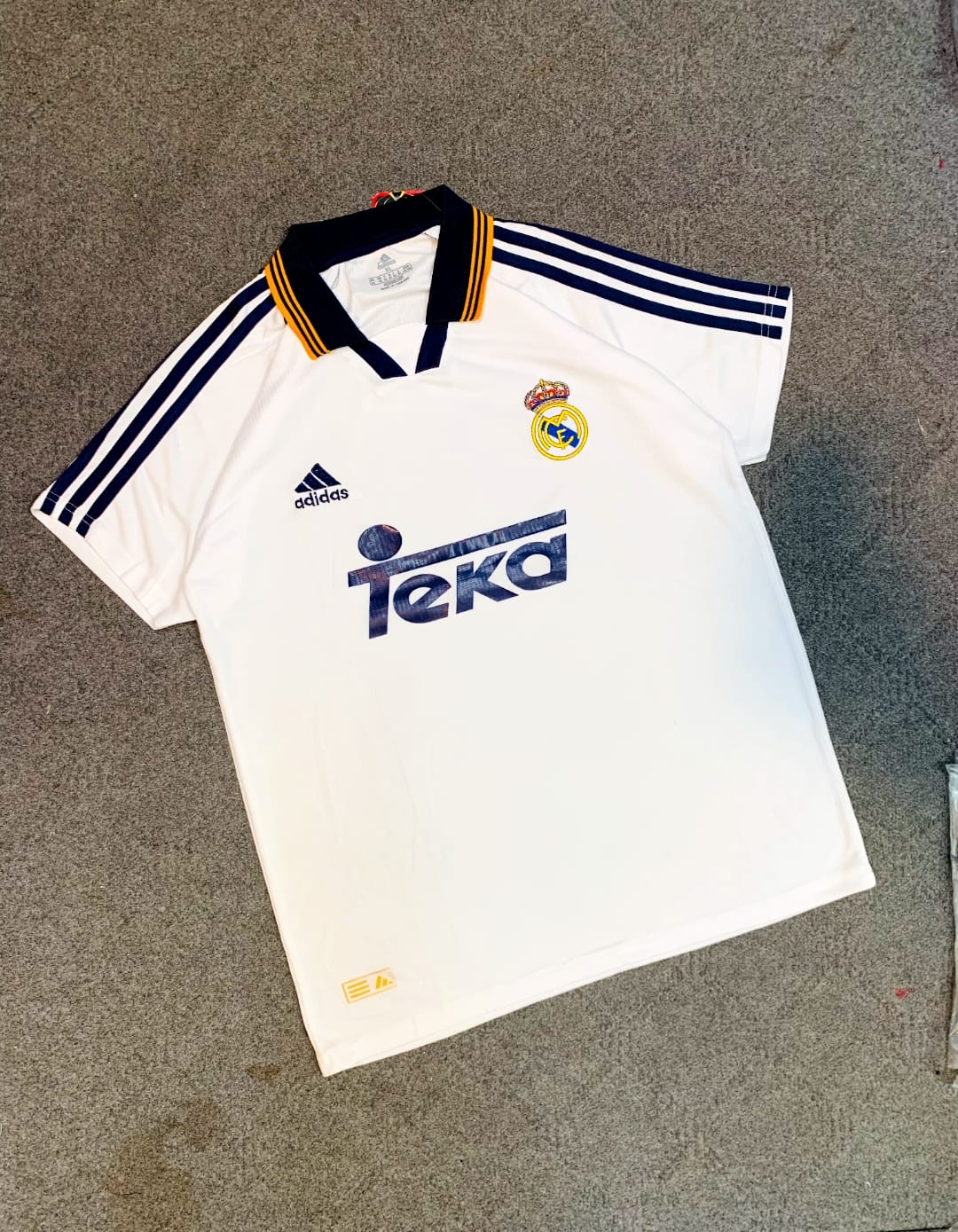 Real Madrid 1999-00 Home Retro Kit